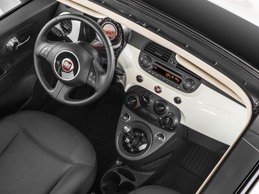  Fiat 500C 2012 года  (BR) (фото 18 из 22)